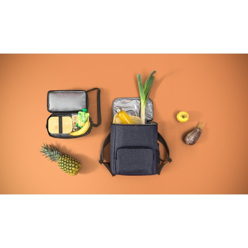 Mochila Térmica Boston Cooler 14L — Em uso