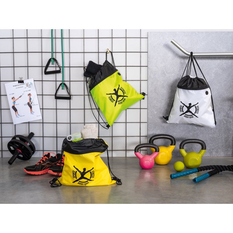 Sacola Mochila Colmar com Bolso Frontal — Em uso