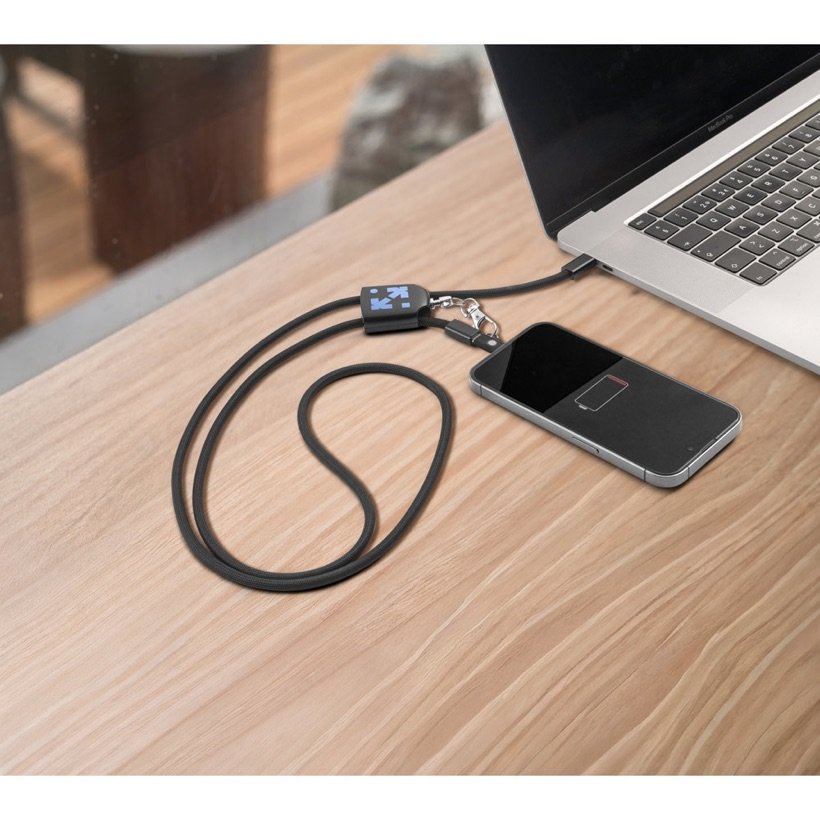Lanyard com Suporte para Celular Zewail — Em uso